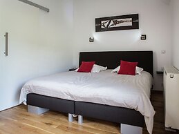 Well Kept House with Fireplace near Forest