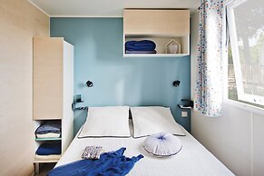 Spacious 6-person Chalet in Antwerp