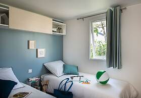 Spacious 6-person Chalet in Antwerp
