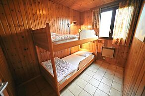 Bungalow Near the Ourthe and From the Centre of Town