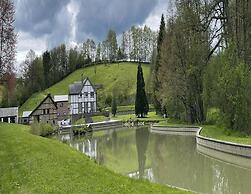 Bungalow Near the Ourthe and From the Centre of Town