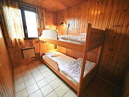 Bungalow Near the Ourthe and From the Centre of Town