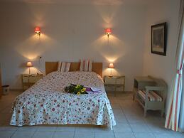 Spacious Villa in Gesves With Swimming Pool