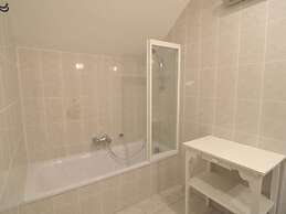 Spacious Villa in Gesves With Swimming Pool