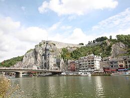 Spacious Villa in Gesves With Swimming Pool