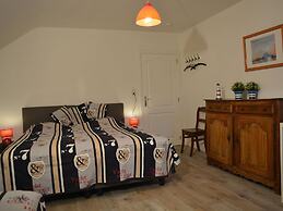 Spacious Villa in Gesves With Swimming Pool