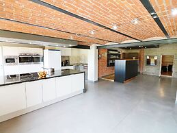 Spacious Holiday Home With a Large Playroom