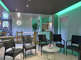 Detached, Luxurious Holiday Villa with Swimming Pool, Hot Tub, Sauna