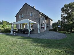 Detached, Luxurious Holiday Villa with Swimming Pool, Hot Tub, Sauna