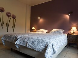 Detached, Luxurious Holiday Villa with Swimming Pool, Hot Tub, Sauna