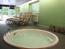 Luxurious Holiday Home With Sauna in Spa