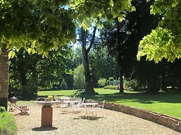 Delightful Castle in Bastogne with Hot Tub