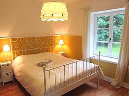 Delightful Castle in Bastogne with Hot Tub