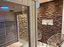 Delightful Castle in Bastogne with Hot Tub