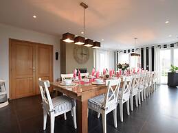 Luxurious Cottage in Libin Region With Sauna