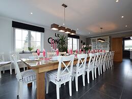 Luxurious Cottage in Libin Region With Sauna