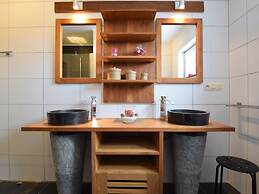 Luxurious Cottage in Libin Region With Sauna