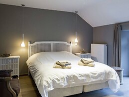 Cozy Holiday Home in Gedinne near Forest