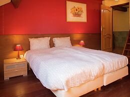 Atmospheric Holiday Home in Durbuy With Sauna