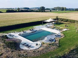 Luxury Holiday Home With a Pool and Sauna