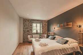 Luxury Holiday Home With a Pool and Sauna