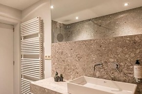 Luxury Holiday Home With a Pool and Sauna