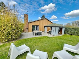Holiday Home with Terrace, Garden, BBQ, Sauna & Hot Tub