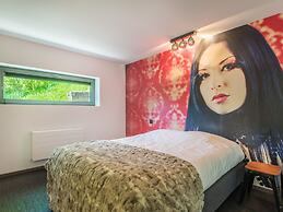 Modern Villa With Indoor Swimming Pool