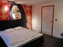 Modern Villa With Indoor Swimming Pool