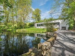 Modern Villa With Indoor Swimming Pool