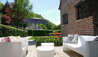 Doll House Near the Centre of Durbuy