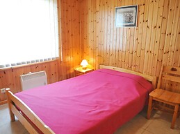 Bungalow in Peaceful Environment