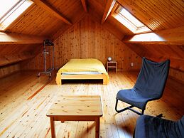 Bungalow in Peaceful Environment