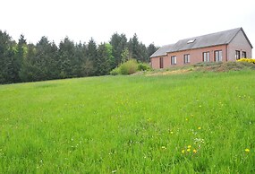 Bungalow in Peaceful Environment