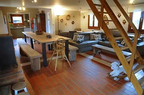 Inviting Holiday Home, Near Cave of Lorette, Namur and Parc Naturel Rg