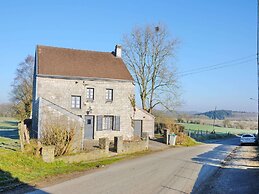 Pleasant Fermette with Outdoor Swimming Pool near Durbuy