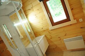 Modern Holiday Home Near Forest