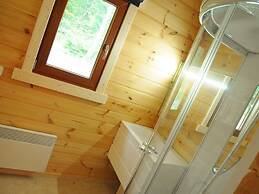 Modern Holiday Home Near Forest