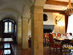 Beautiful Castle in Freux With Sauna