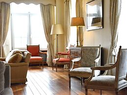 Beautiful Castle in Freux With Sauna