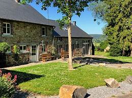Renovated Farmhouse Completely Furnished Forgroups
