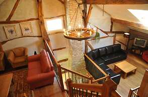 Renovated Farmhouse Completely Furnished Forgroups