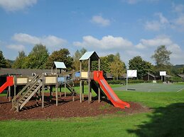 Cozy Holiday Home With an Oven in a Green Area