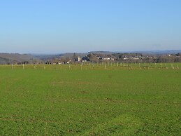 Mondern Furnished Holiday Home