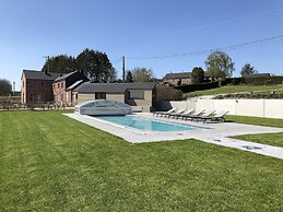 Holiday Home in Durbuy With Pool & Sauna