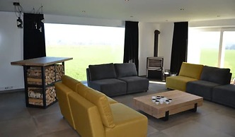 Mondern Furnished Holiday Home