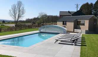 Holiday Home in Durbuy With Pool & Sauna