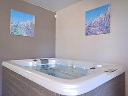 Luxurious Cottage in Durbuy With Swimming Pool