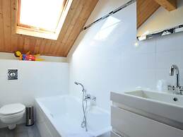 Luxurious Cottage in Durbuy With Swimming Pool