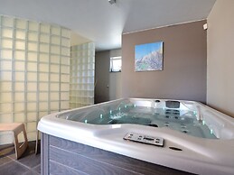 Luxurious Cottage in Durbuy With Swimming Pool